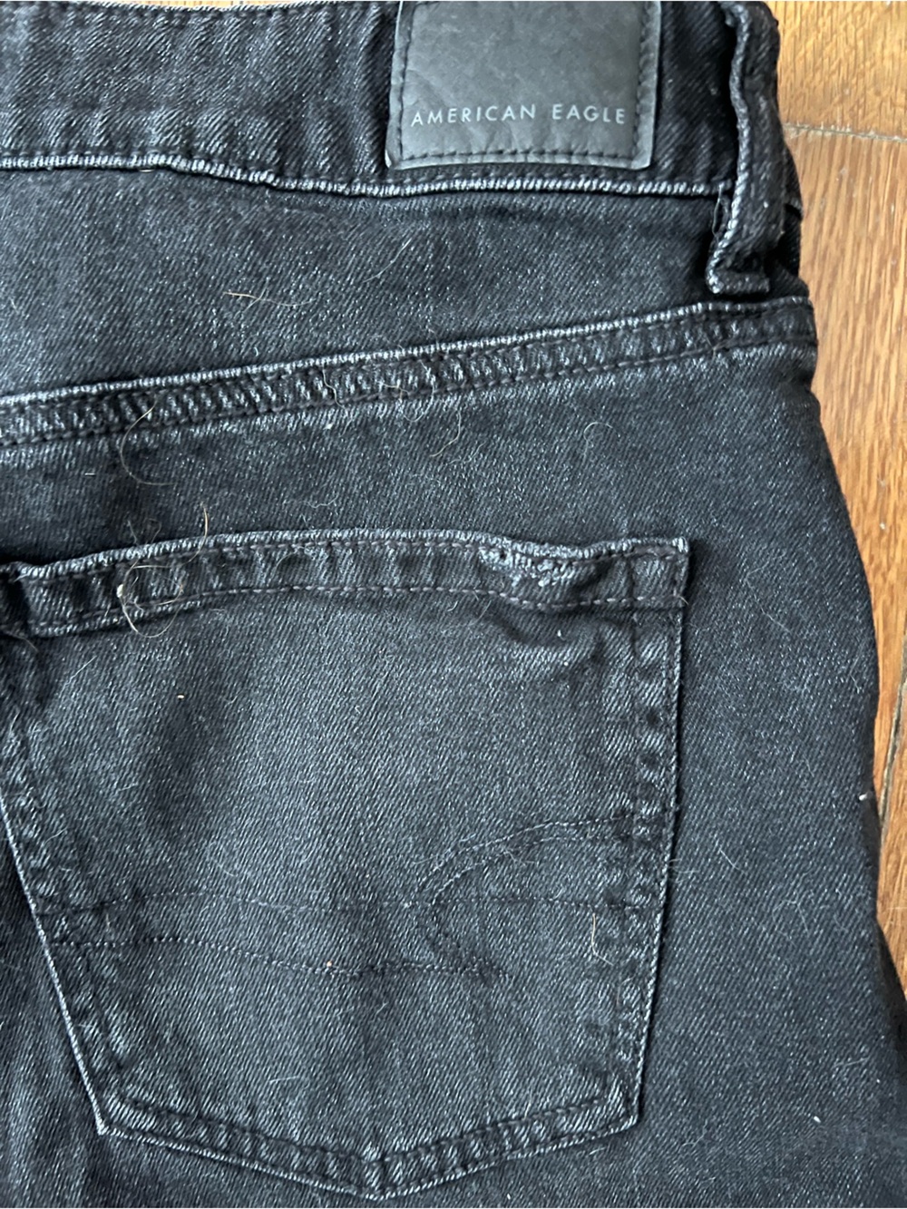 American Eagle Outfitters Black High-Rise Wide-Leg Jeans - Picture 3 of 7
